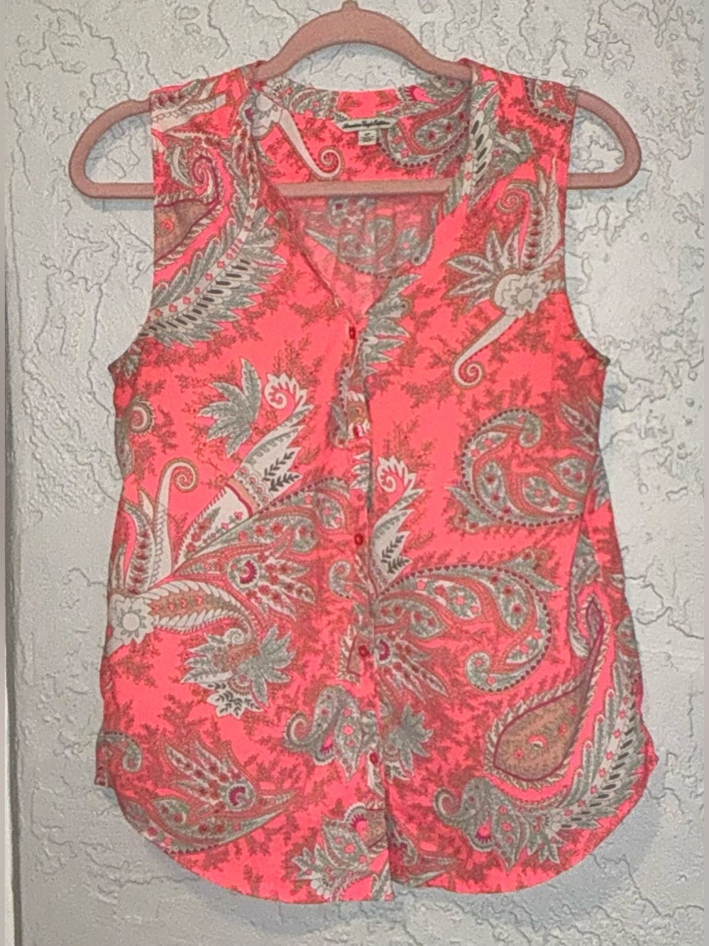 American Eagle Outfitters Coral Paisley Sleeveless Button-Front Camisole